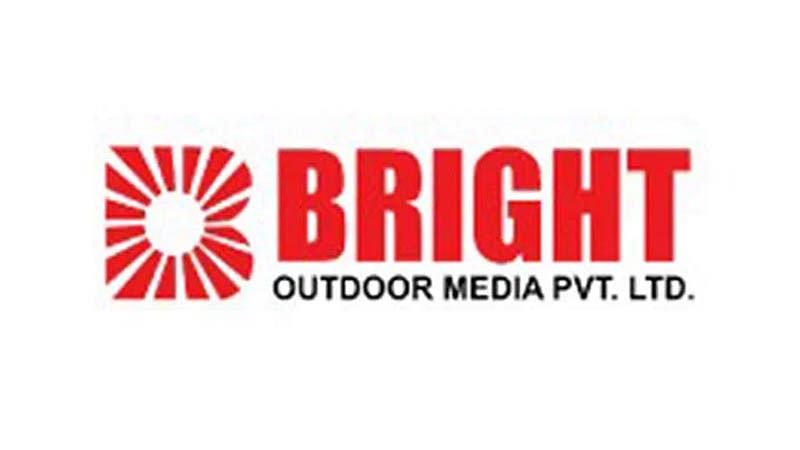 BrightOutdoor7854